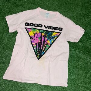 NWOT Good Vibes Vintage Tee